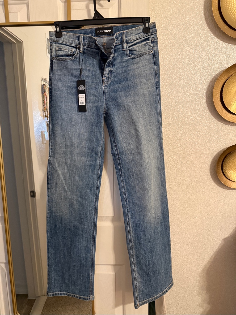 Fashion Nova Women's Light Blue Straight Leg Jeans